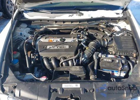 2008 Honda Accord 2.4 Ex from USA, damaged, VIN 1HGCP26758A146054